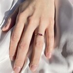 anello-colors-con-rubino-orizzontale