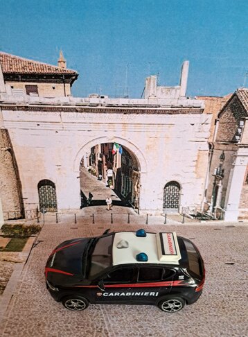 7a451322-f7fe-46eb-b8d7-a81f3de534c0