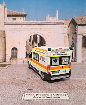 11f032c4-bcb1-468b-8177-2ef781e490af