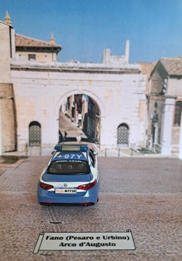 7c2b33fb-0150-451f-91c5-712b60b6cb8b