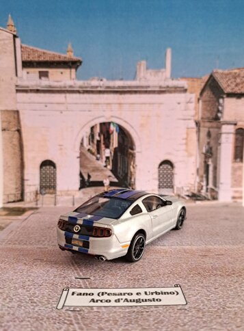 0d2726f9-2cb7-4132-aa4f-25307e0ba1fa