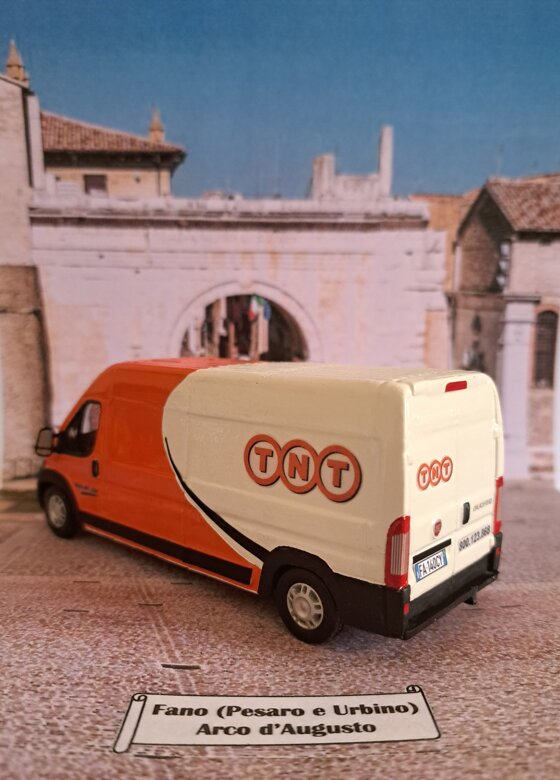 dfcbd745-e9c2-4b55-93cf-1cb9fbd26e06