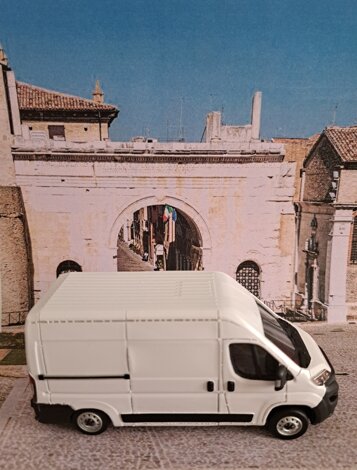 6b22ce01-5084-4aa0-a36d-b6cee33c2c99