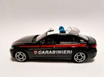 nuova-alfa-romeo-giulia-carabinieri-nucleo-radiomobile-ruote-girevoli