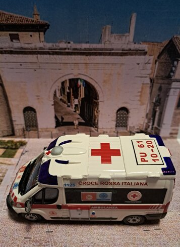 421c0bd4-d15d-41aa-8807-e233861c4d6a