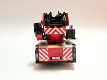 d0d77efa-a5b9-4705-b433-bb1e558cb20f