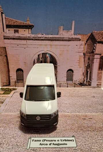 a2333c61-d7b9-4727-b930-e131a1a908f0