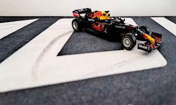 65cd18b2-b19e-45bb-9ddc-f6decc37330a