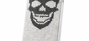 Sviluppo cover per smartphone di design con swarovski a motivo di teschio, accessorio contemporaneo dal carattere iconico