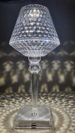 lampada-da-tavolo-touch-ricaricabile-bar-hotel-pub-ristoranti-effetto-cristallo