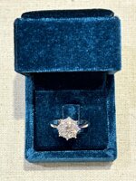 anello-fiore-con-diamanti