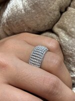 anello-fascia-con-zirconi