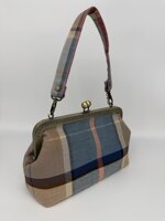 borsetta-in-tessuto-tartan