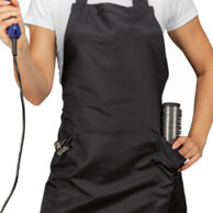 Grembiule Sherry nero in tessuto antimacchia che respira e fa scivolare i capelli. 100% poliestere leggero 130 gr