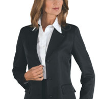 Giacca Portland nera Modello sciancrato con collo sportivo. Foderata davanti e mezza fodera sulla schiena.