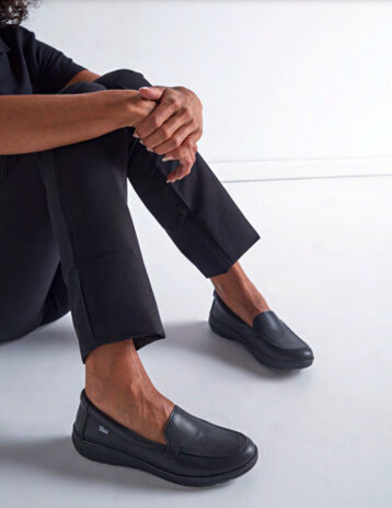 la linea Calzature professionali offre calzature per il massimo confort e la massima sicurezza per chi lavora