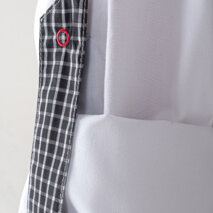 casacca Primula particolare manica arrotolabile con bottone rosso come sul davanti