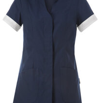 Casacca Aurelia blu Abbottonatura nascosta con bottoni 4 fori 2 tasche Slim Fit 65% poliestere 35% cotone 145 gr/mtq