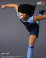 takara-kojiro-hyuga-mark-lenders-captain-tsubasa-holly-benji-statue