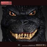 mezco-godzilla-ultimate-action-figure-light-up-sound-85cm