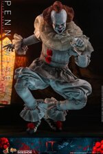 hot-toys-it-pennywise-movie-masterpiece-16-doll-figure-horror