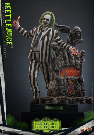 hot-toys-beetlejuice-16-action-figure-movie-masterpiece