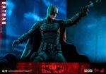 hot-toys-the-batman-movie-masterpiece-robert-pattinson-16-doll-figure