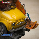 figurama-collectors-lupin-iii-elite-diorama-18-statue-fujiko-jigen-fiat-500