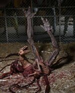 neca-the-thing-dog-creature-ultimate-deluxe-horror