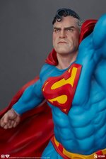 sideshow-superman-premium-format-dc-comics-resin-statue