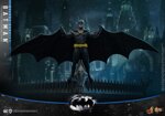 hot-toys-batman-returns-deluxe-exclusive-16-doll-figure
