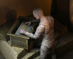 neca-the-mummy-figure-sarcophagus-accessory-horror-universal-monsters