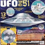 polar-lights-ufo-area-51-model-kit-148-scale-30-cm-figure