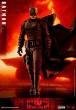 hot-toys-the-batman-movie-masterpiece-robert-pattinson-16-doll-figure