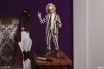sideshow-beetlejuice-16-action-figure-doll