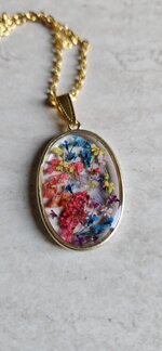 pendente-trasparente-con-fiorellini-essiccati