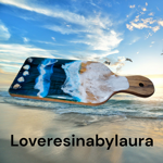 tagliere-mare-base-legno-e-decoro-in-resina-epossidica-con-conchiglie