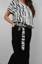 top-in-raso-di-viscosa-stampa-animalier