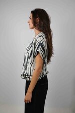 top-in-raso-di-viscosa-stampa-animalier