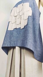 top-denim-con-patch-in-lino