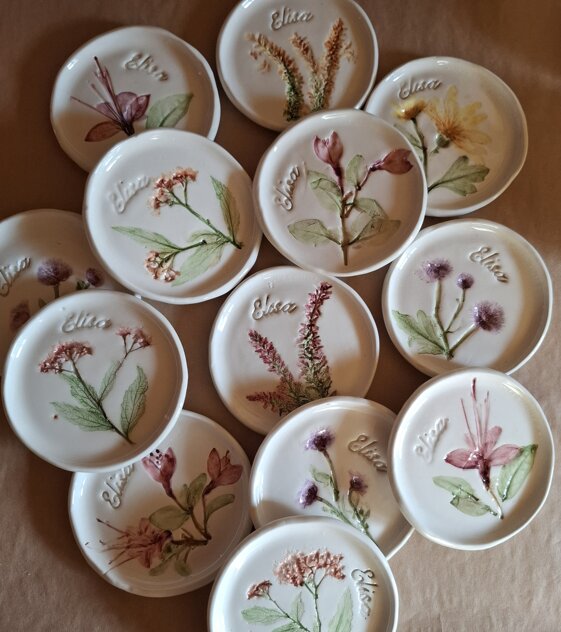 da4fe14c-85df-429b-9e72-911a0e48d70c da4fe14c-85df-429b-9e72-911a0e48d70c