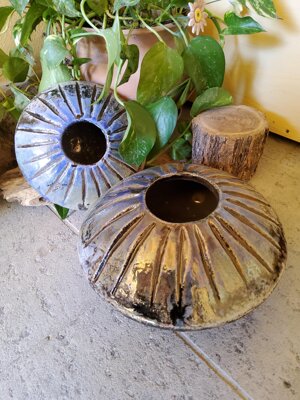 vasi-a-forma-di-disco-in-raku