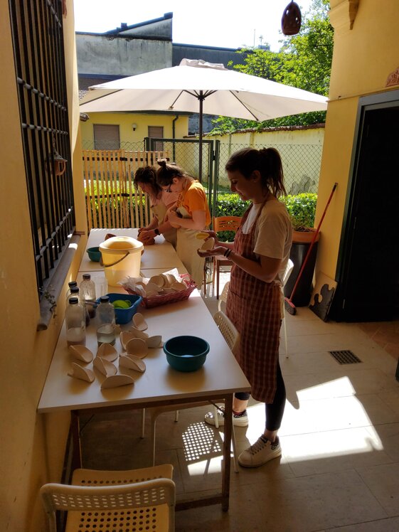 e7b7d9db-cd21-4881-80b3-4fec27a9185e