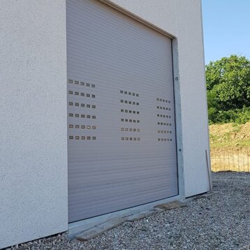 90f97b48-31c5-447b-94ba-78b045f9b52b 90f97b48-31c5-447b-94ba-78b045f9b52b