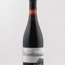 Vittoria Rosso Doc Ti Cuntu Vittoria Rosso Doc Ti Cuntu Blend di Nero d'Avola e Frappato affinato per 18 mesi in tonneaux