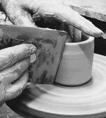 bottiglia-in-ceramica-da-250-ml-con-olio-extra-vergine-di-oliva-di-categoria-sueriore