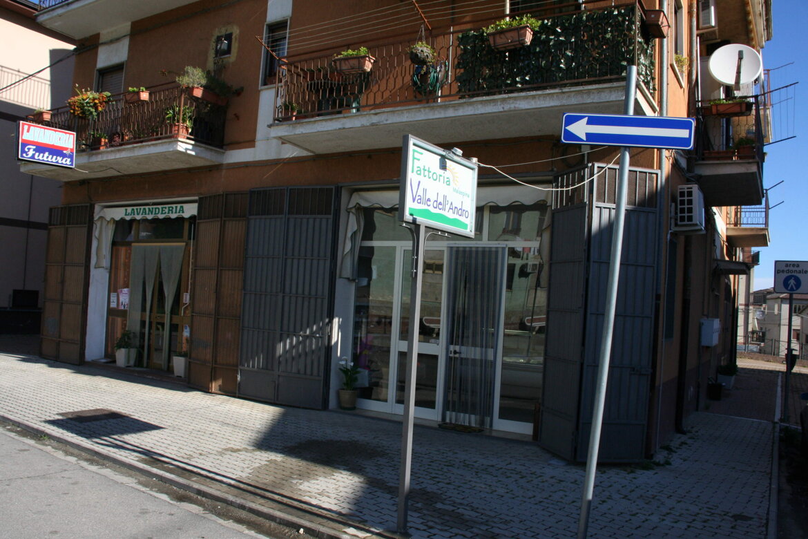 28dcec48-947a-4839-9b76-d94b49130441
