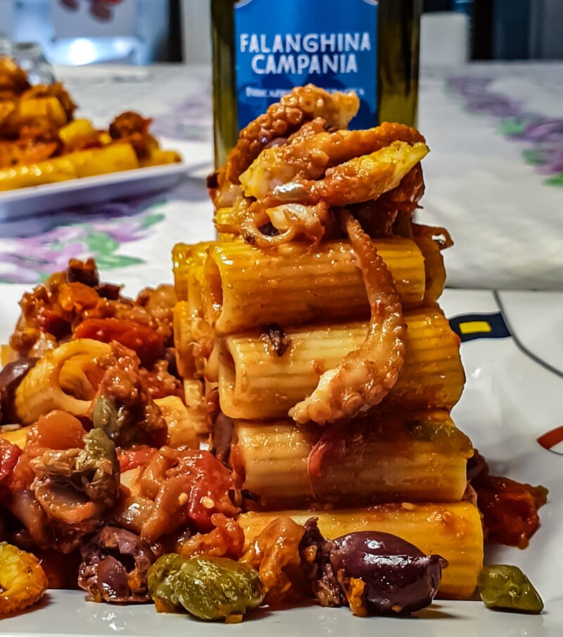 pasta-di-gragnano-in-ragu-di-mare-scomposto