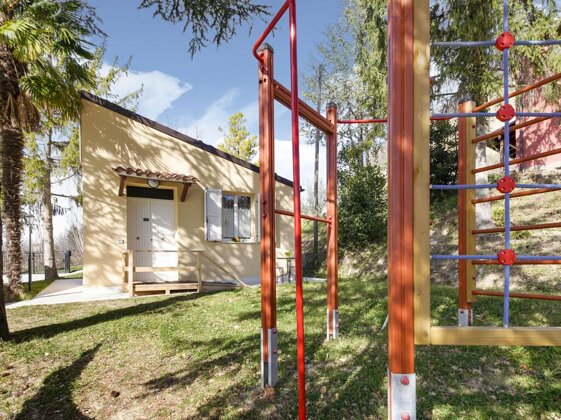 05fbd3bd-e505-4775-a23d-e5bad4d45f7d 05fbd3bd-e505-4775-a23d-e5bad4d45f7d