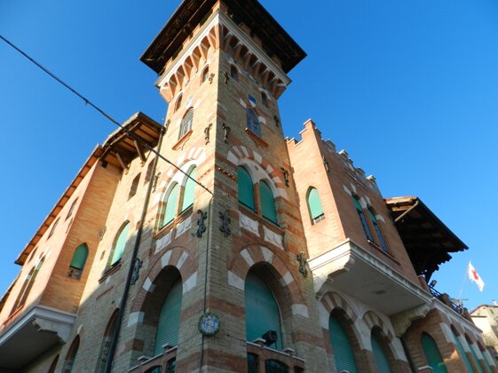 93729a42-6eac-46a8-844a-8a693531aa38 93729a42-6eac-46a8-844a-8a693531aa38